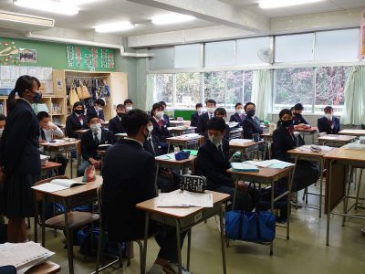 11月2日㈪　3学年　帰りの学活の様子