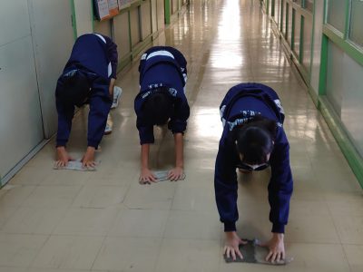 11月20日㈮　３学年　清掃の様子