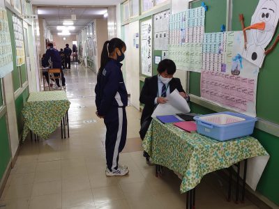 12月10日㈭　３学年　ニ者面談の様子