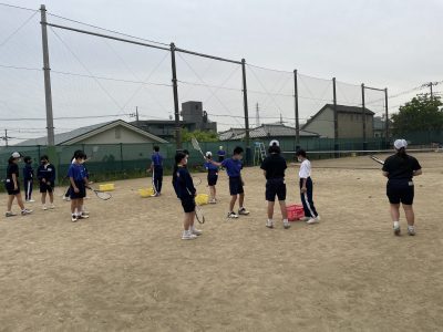 5月8日（土）:ソフトテニス部　練習に励んでます！