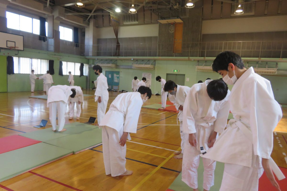 1月24日(火)：2学年　77期　体育の授業